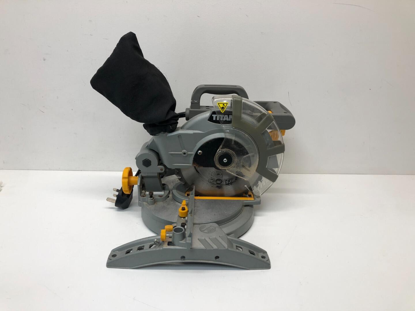 Titan TTB710MSW-I Compound Mitre Saw