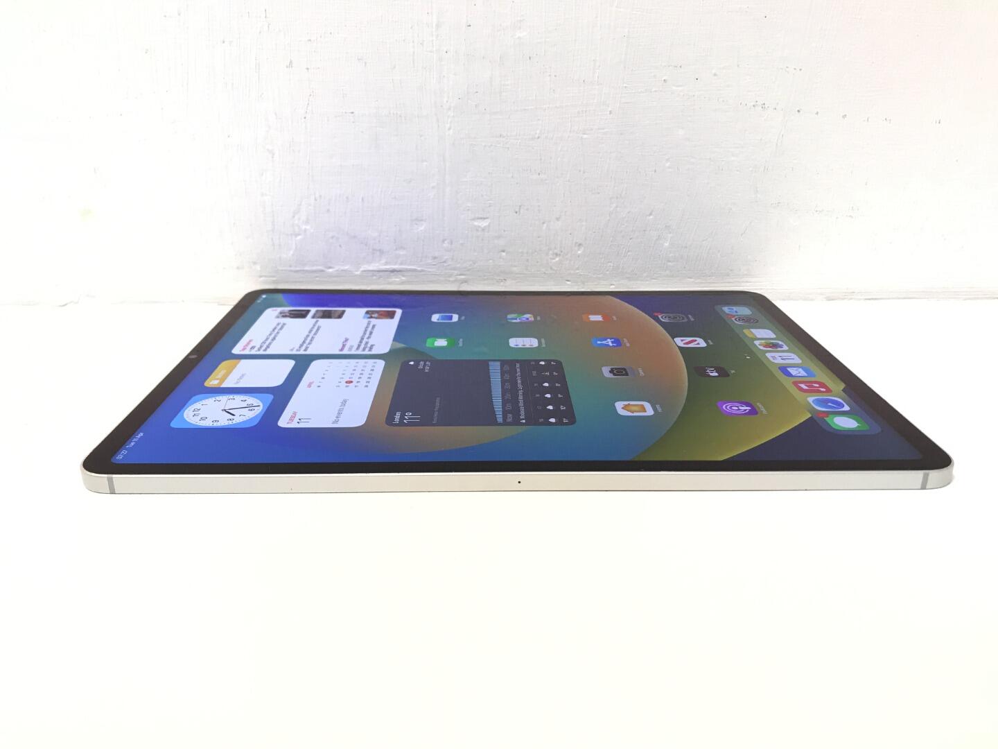 Apple iPad Pro 12.9インチ 第4世代 Wi-Fi ＋ Cellular 256GB MXF52J⁄A