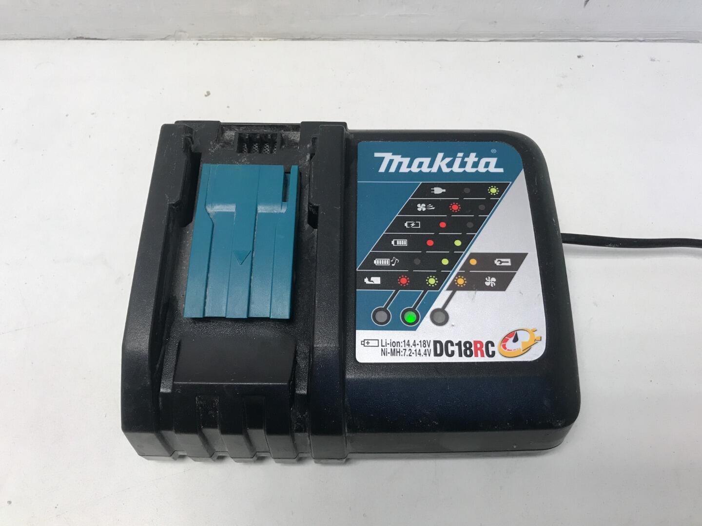 Makita DCL180 Cordless Vacuum Cleaner