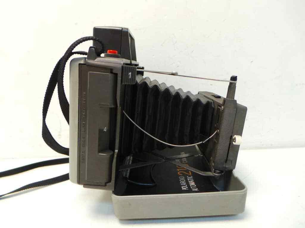 APPAREIL PHOTO AUTOMATIQUE VINTAGE POLAROID 210 Land Camera 356668449442