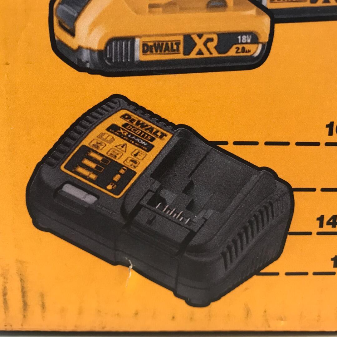 DeWalt DCB115D2 XR LiIon Battery x2 with DeWalt DCB115 Battery Charger