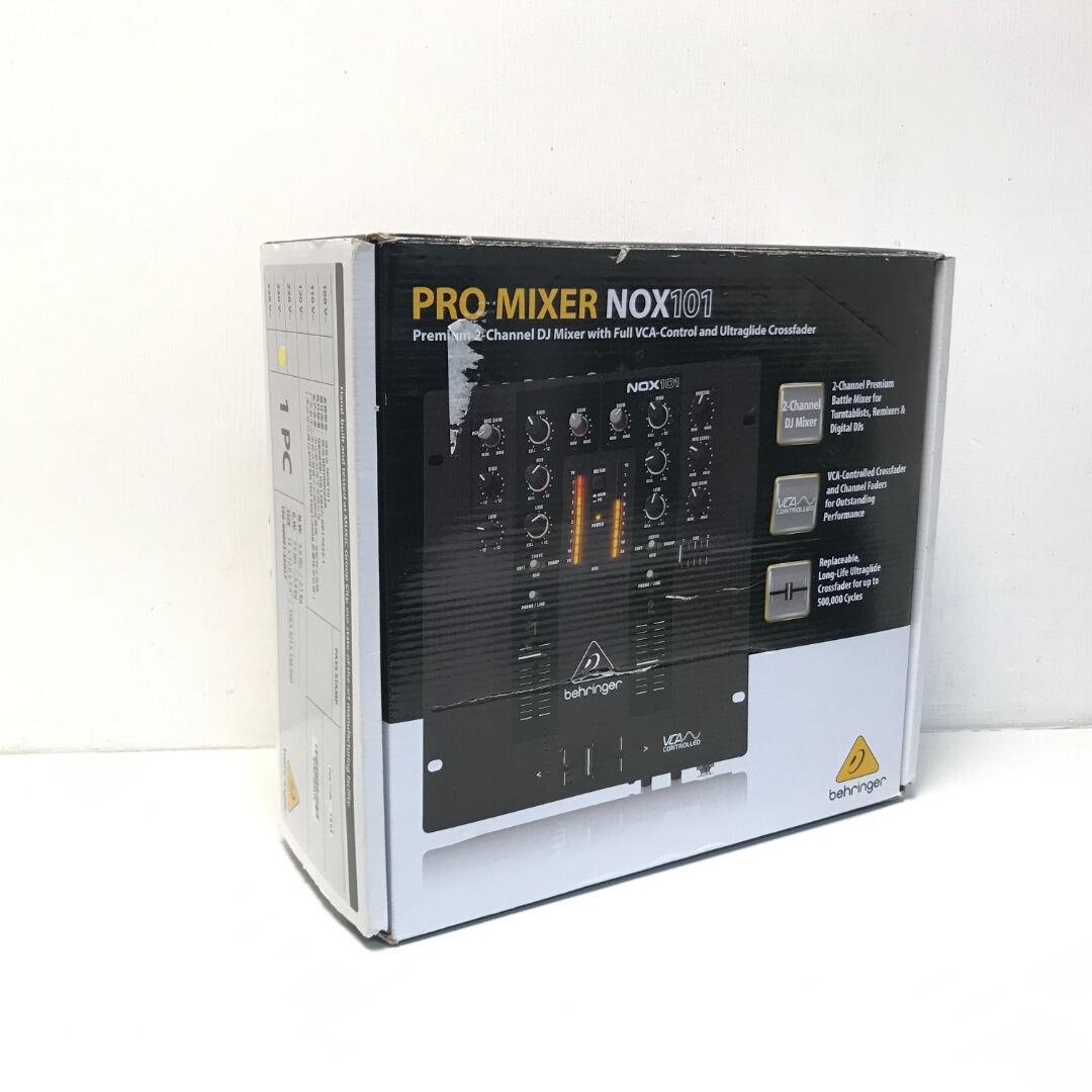 Behringer NOX101 DJ Mixer