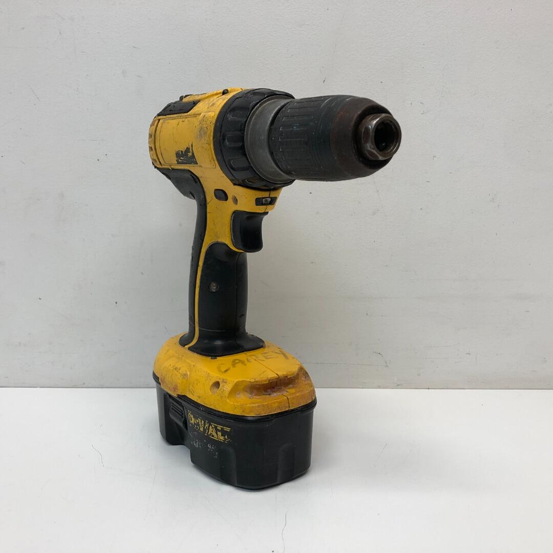 DeWalt 18V NiCd Cordless Hammer Drill