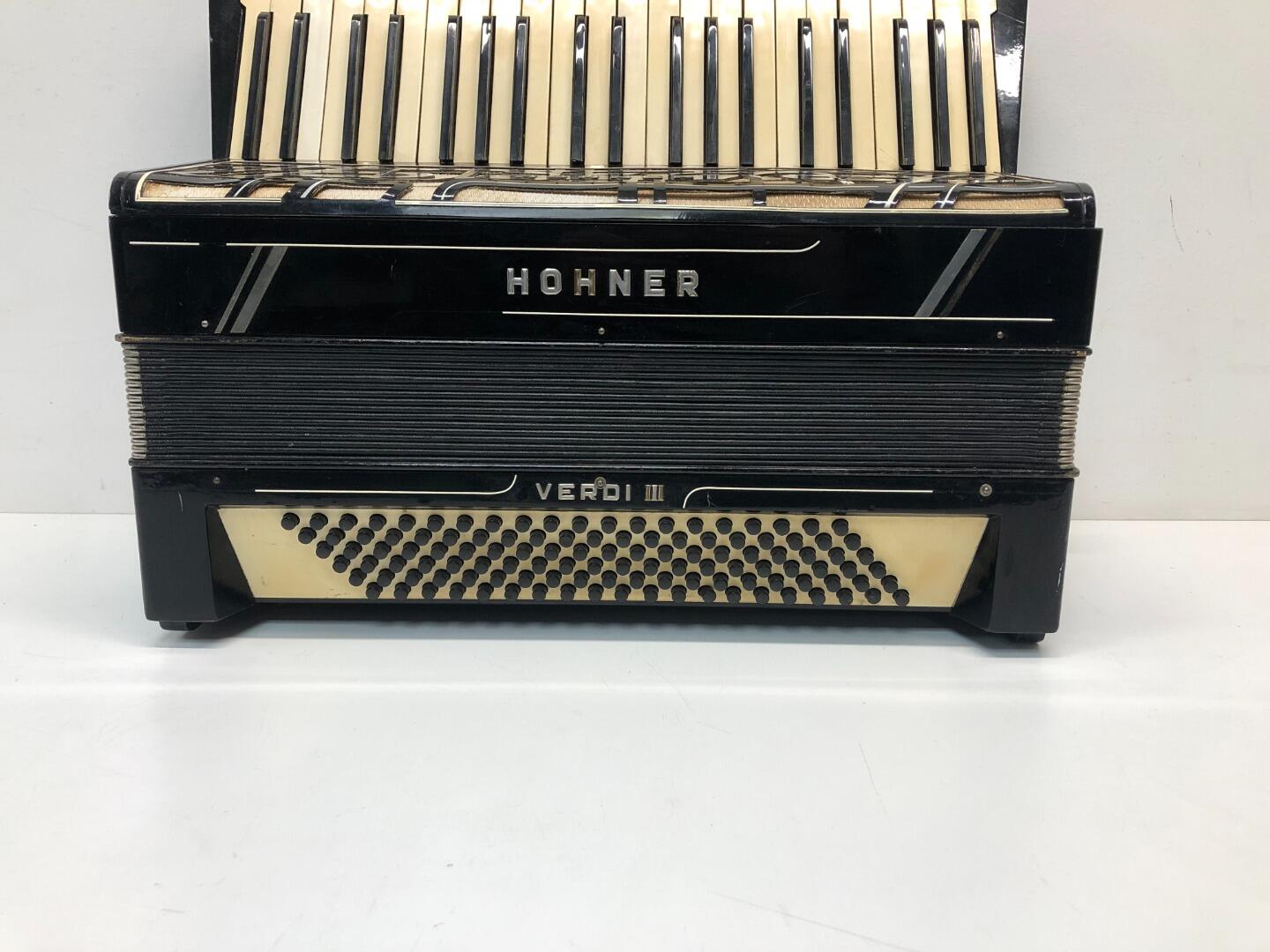 Vintage Hohner Verdi III Accordion