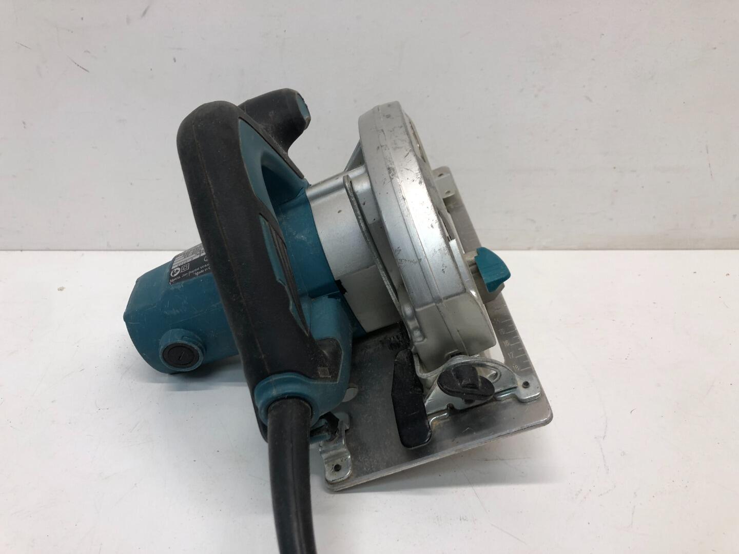 Makita HS6601 Circular Saw