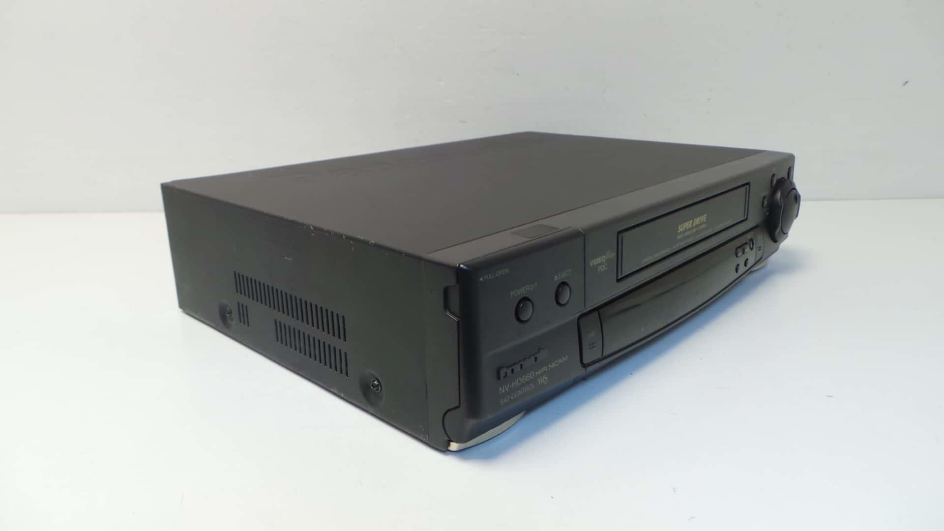 Panasonic NV-HD660 VHS Video recorder