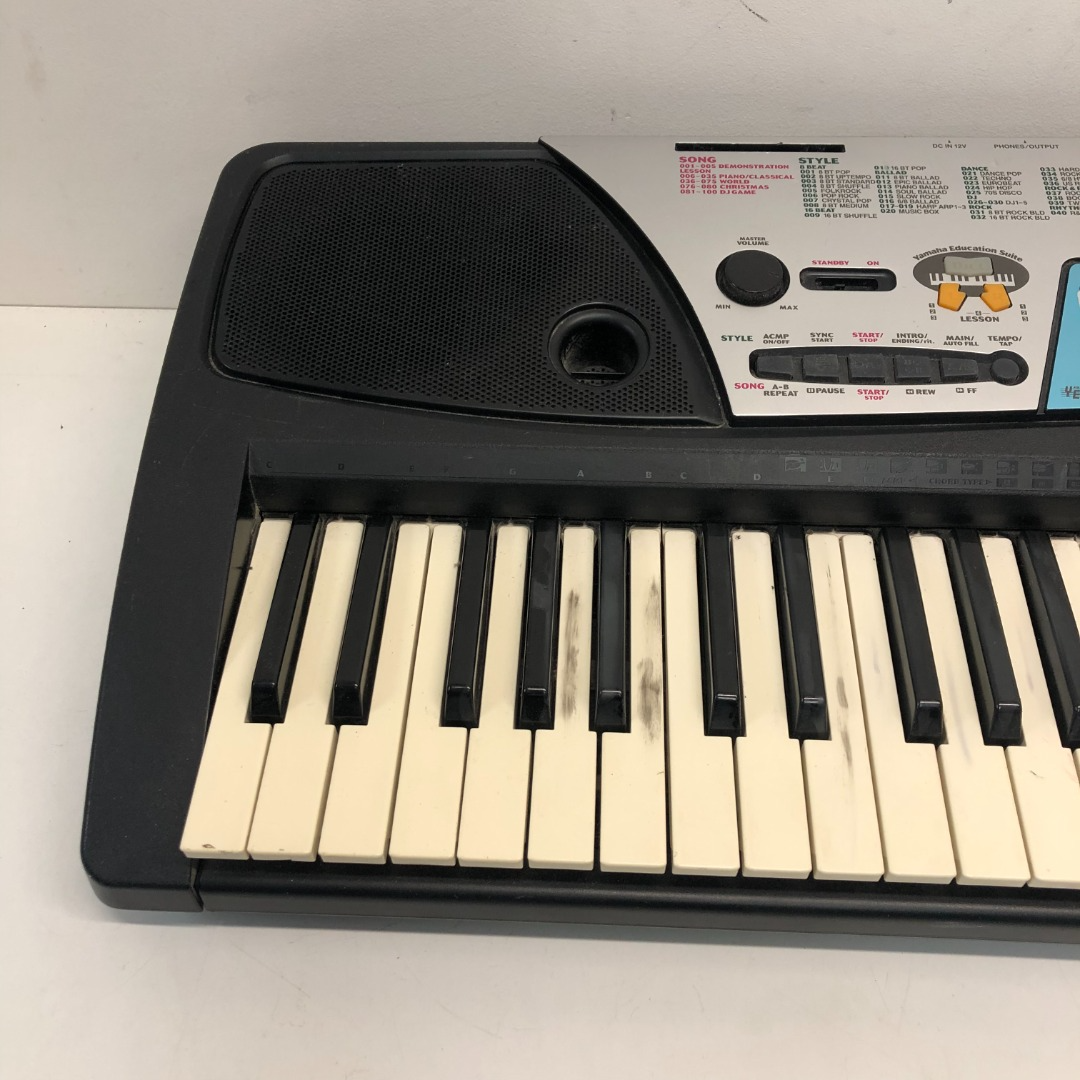 Yamaha PSR170 Electric Keyboard