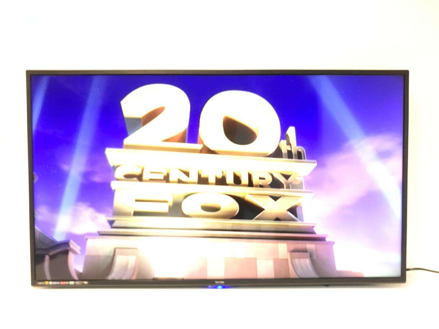 Technika 40F22BFHD/DVD 40'' Full HD Digital LED TV with DVD (read