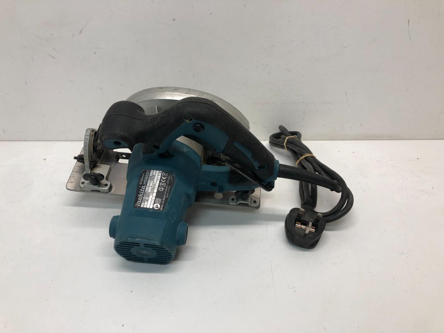 Makita HS6601 Circular Saw