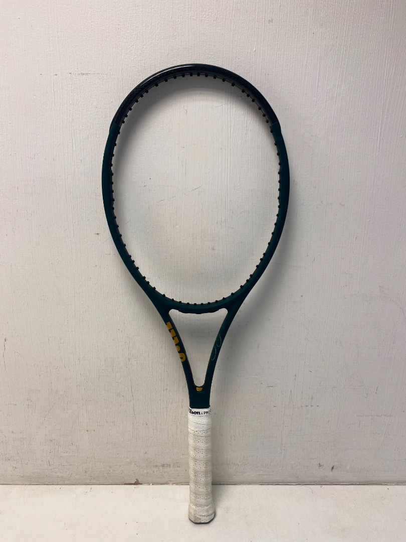Wilson Custom Works Wilson Custom Works RF97 V13 2 4 1/4'' Tennis Racket
