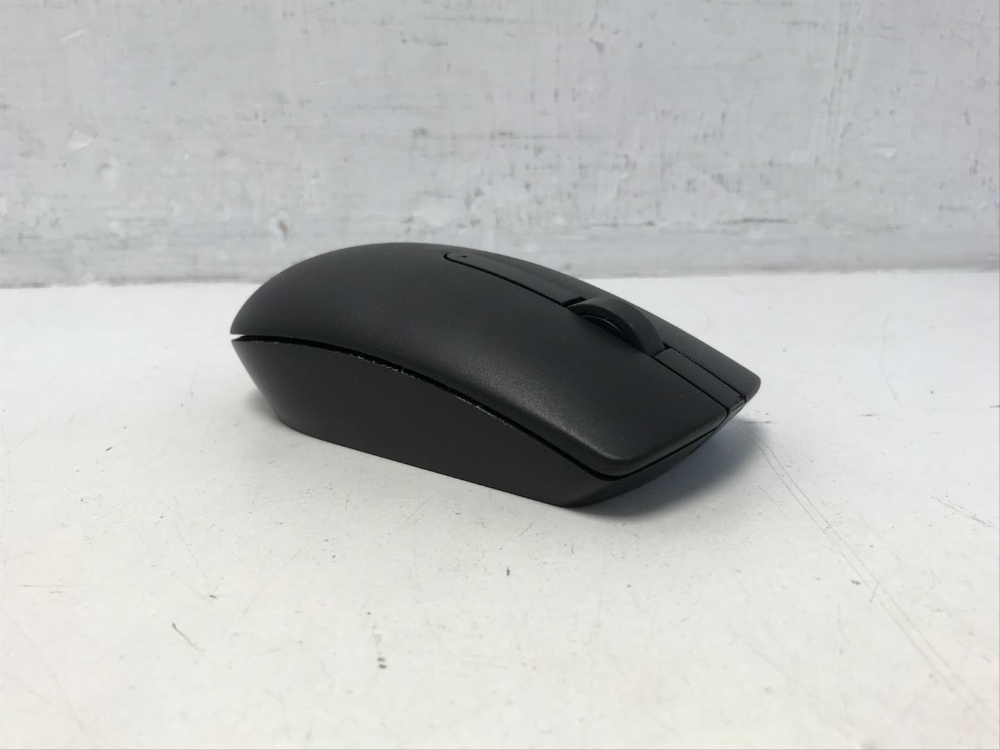 Dell KM636 Set Tastiera E Mouse Wireless – Layout Tedesco QWERTZ – Con Tasti Numerici E Rotella