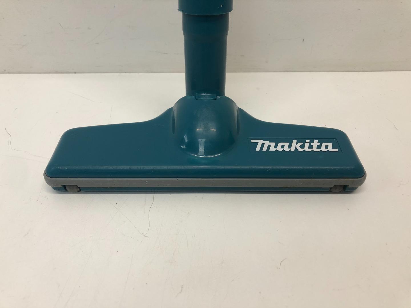 Makita DCL180 Cordless Vacuum Cleaner