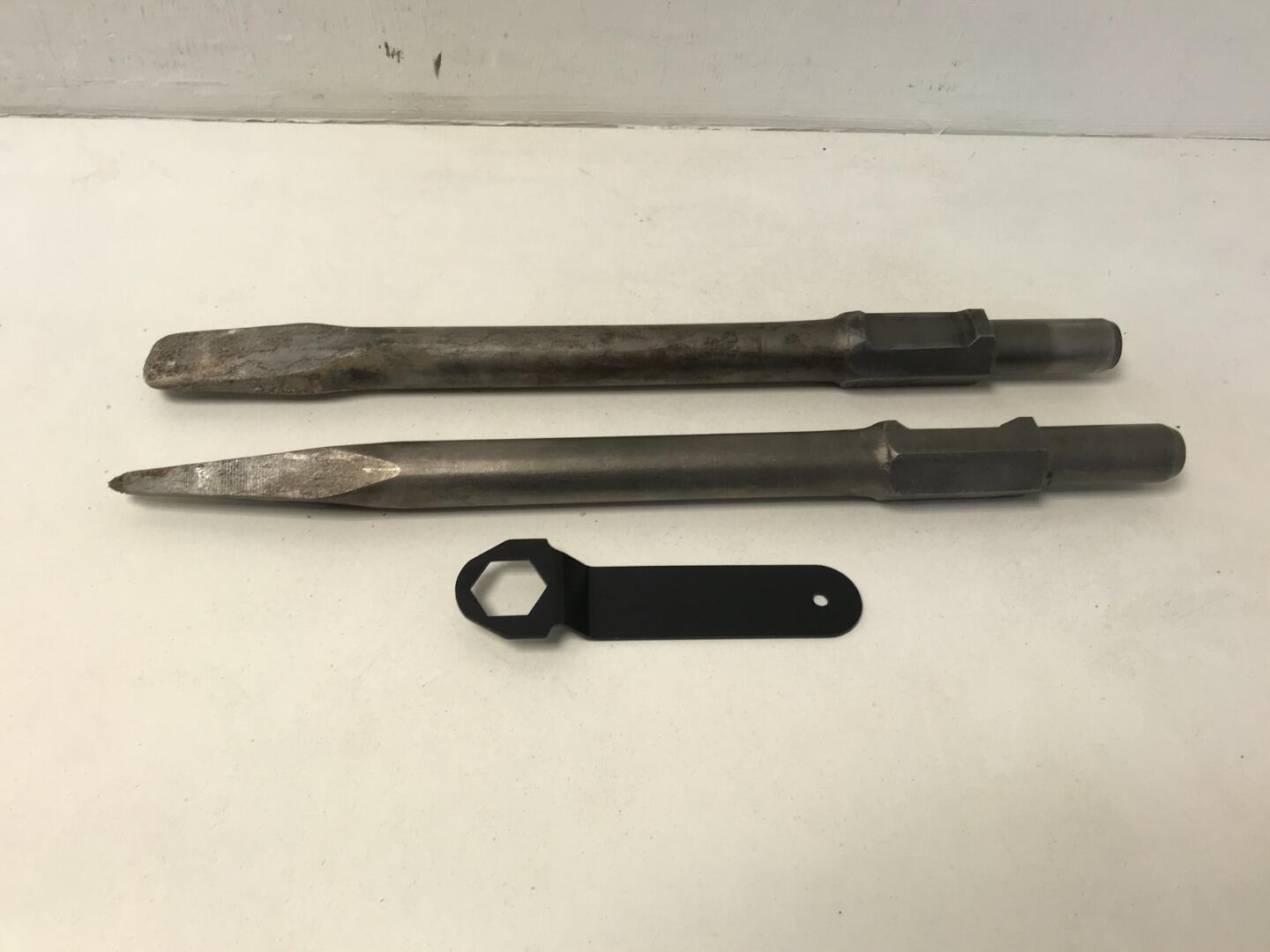 2PCS Carbon Brushes For TTB280DRH Breaker Graphite Breaker Carbon Brush Replacem