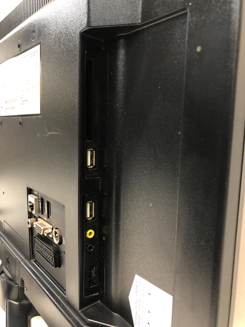 Polaroid 22'' Smart Full HD Digital LED TV (requires WiFi dongle)