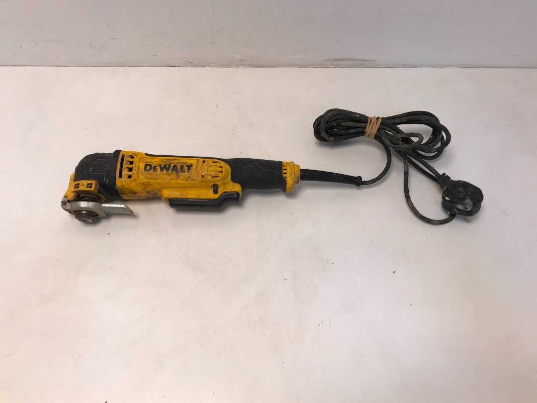 Dewalt DWE315 240V 300W Multi Tool