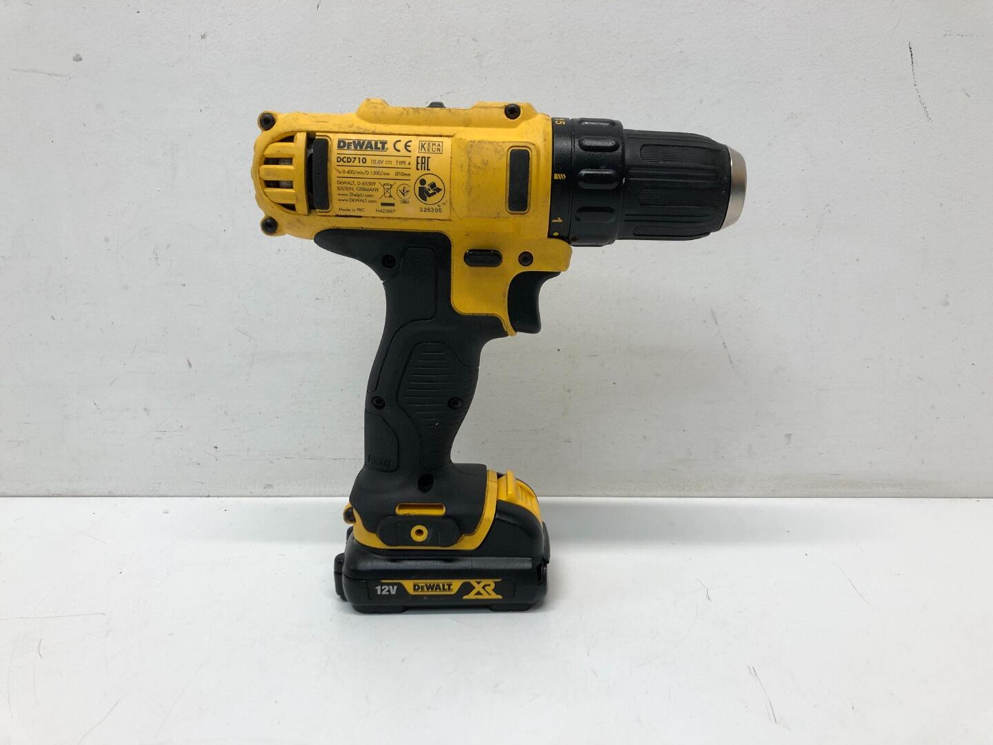 10v discount dewalt drill