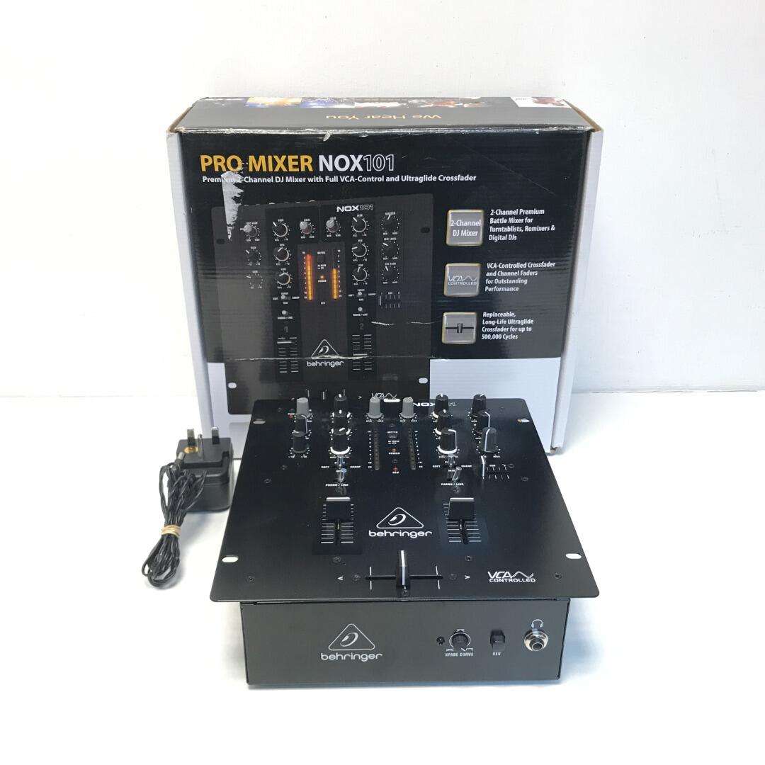 Behringer NOX101 DJ Mixer