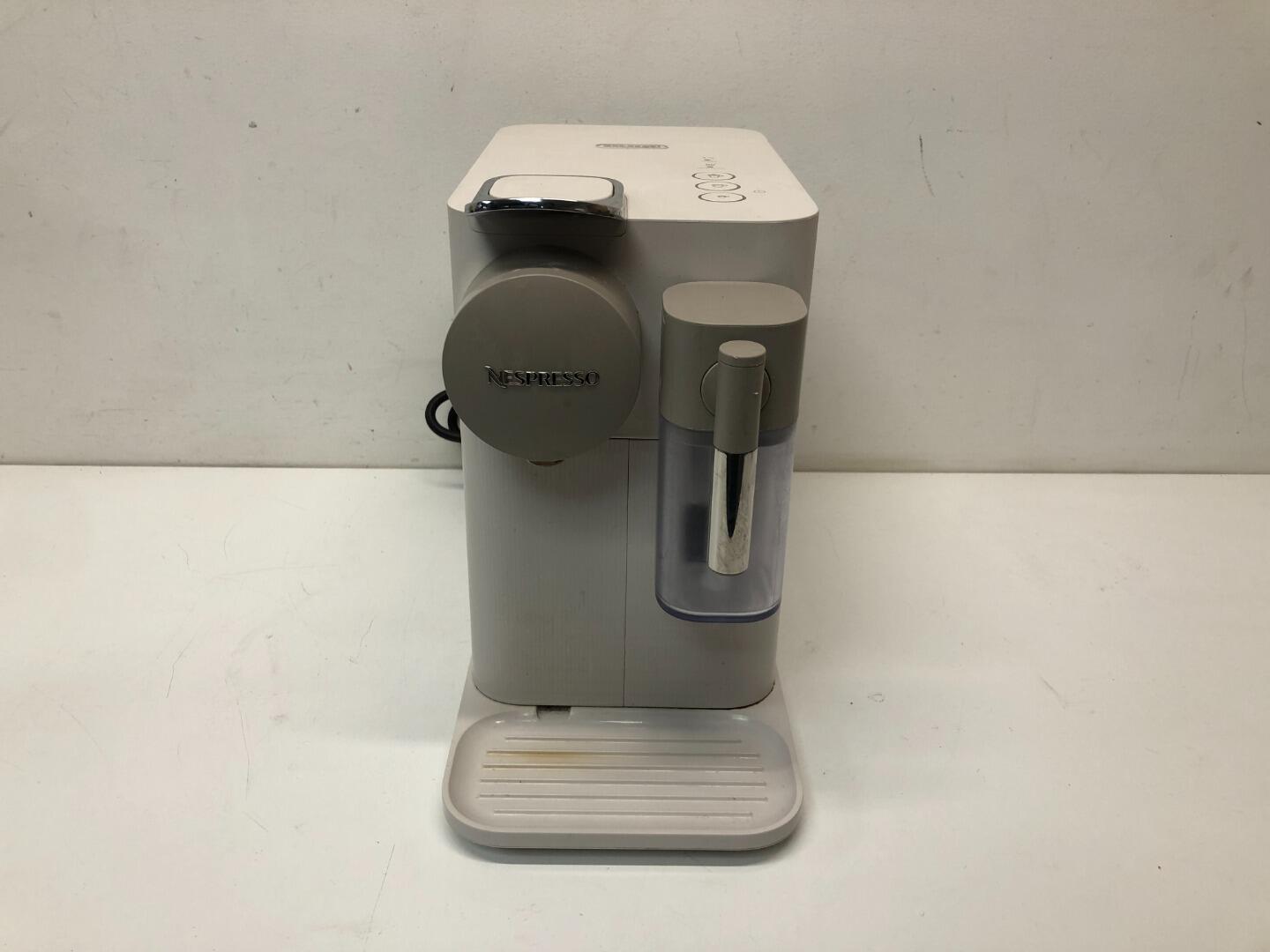 Delonghi Lattissima One EN500 Coffee Machine