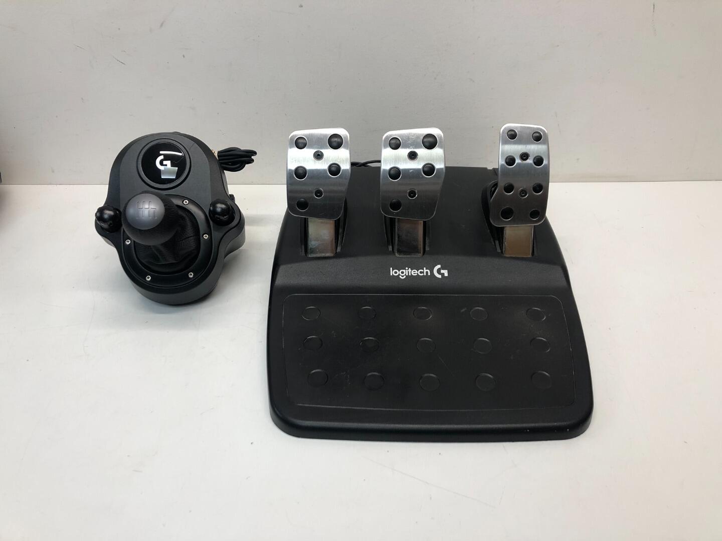 Logitech G29 Driving Force Steering Wheel, Pedals & Shifter for PS5 / PS4 / PS3 / PC