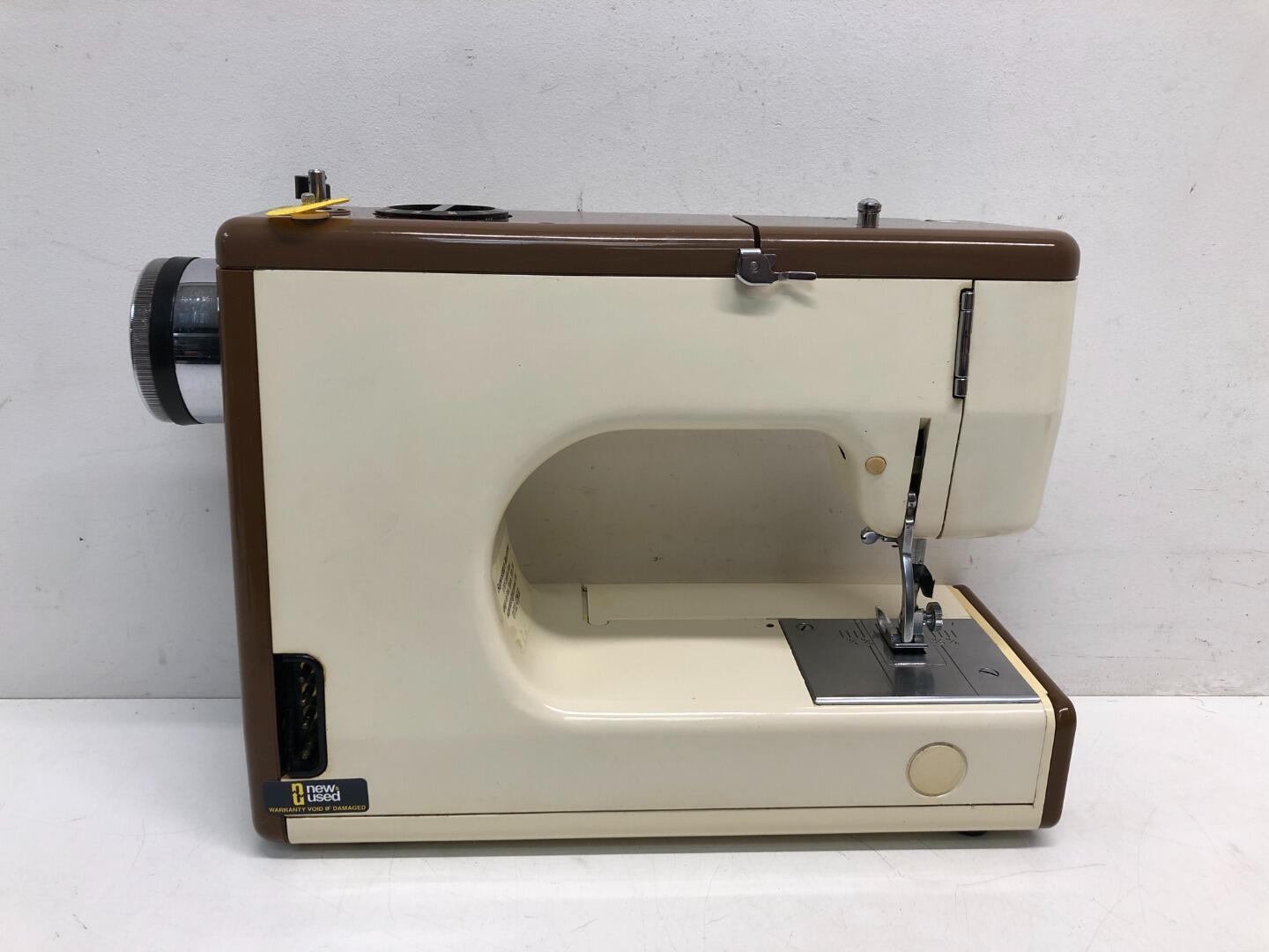 Frister Rossman Cub 4 Sewing Machine