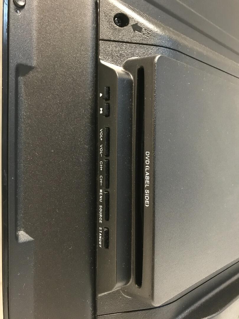 Technika 40F22BFHD/DVD 40'' Full HD Digital LED TV with DVD (read