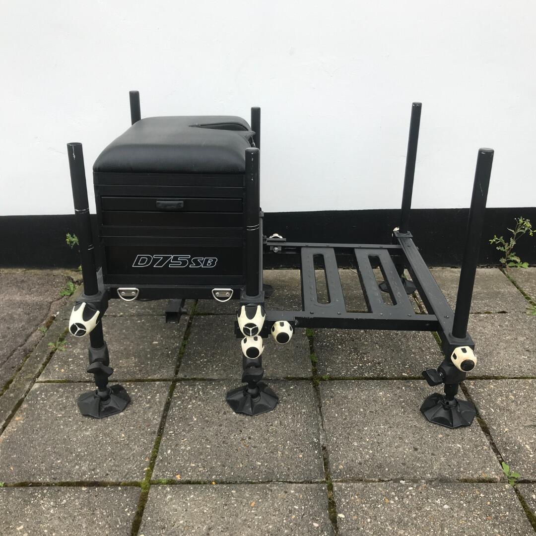 daiwa 75 fishing seat box system TOURNAMENT 800 BLACK  Fisherman's Friend Seat Boxes & Accessories