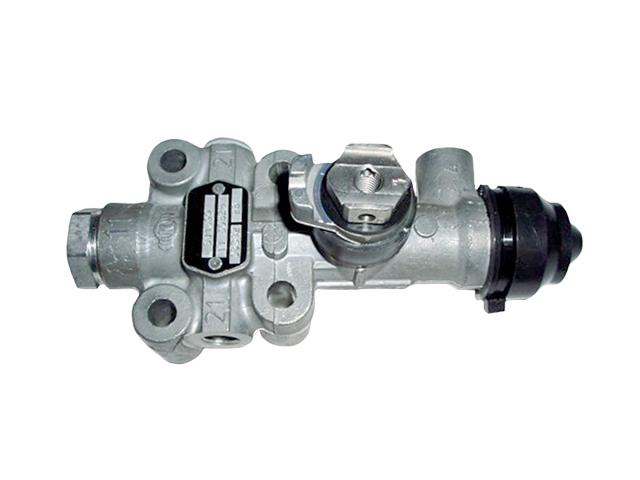 This is an image of Volvo Levelling Valve Front & Rear 3036549 9518580 207346 HGV Truck Part
