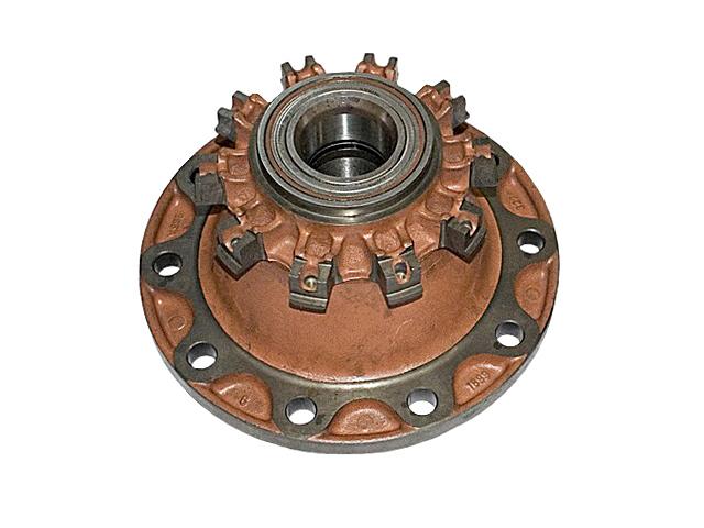 This is an image of DAF Front Hub Assembly Complete With Bearing 1428396 1613331 1812160 550053 HGV Truck Part