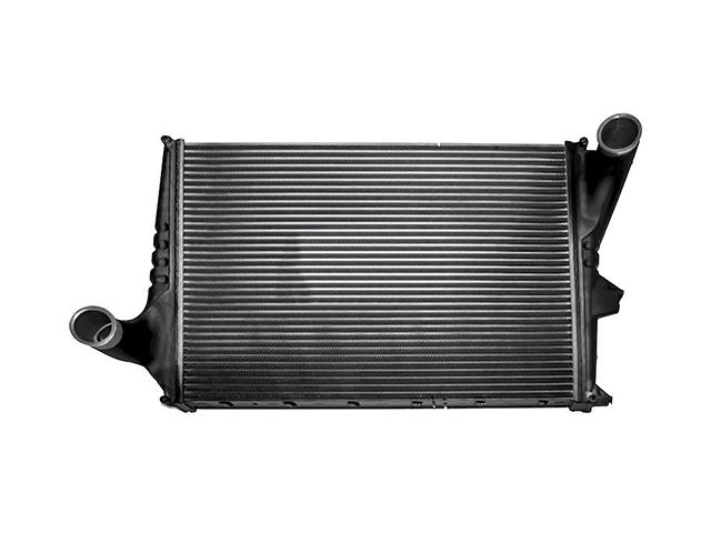 This is an image of a Refurbished Volvo Intercooler, 767mm HGV Truck Part 8113220 202380R