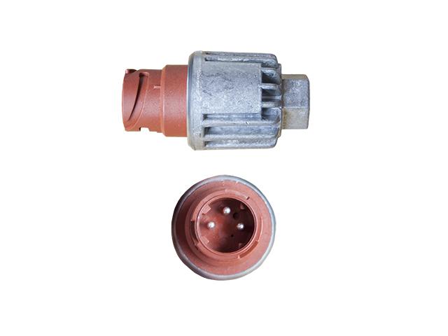 This is an image of MAN Pressure Switch 81255200143 81255200163 81255200167 81255200217 308438 HGV Truck Part