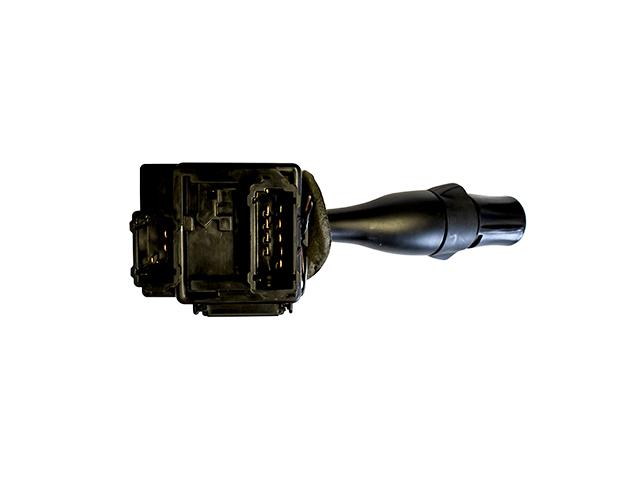 This is an image of a Used Volvo Indicator Stalk/Headlamp Switch HGV Truck Part 25564672 3-FS/672