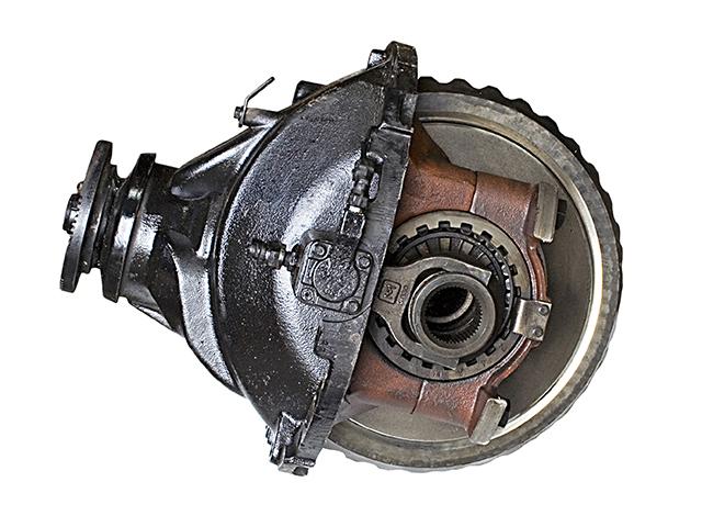 This is an image of a Used Volvo Differential RSS1344C, 3.08 Ratio HGV Truck Part 20836787 4-D/RSS1344C3.08