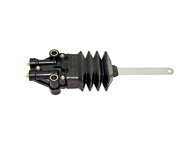 This is an image of  Cab Level Valve 1341990 1445900 1600469 1604351 759050 1518860 590034 HGV Truck Part