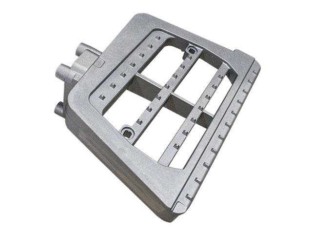 This is an image of  Footstep Bracket L/H 1366253 1368836 1638480 509027 HGV Truck Part