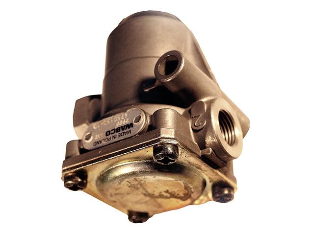 This is an image of Volvo ResiduaPressure Valve, Push Axle Lift Bag 1629184 207865OEM HGV Truck Part