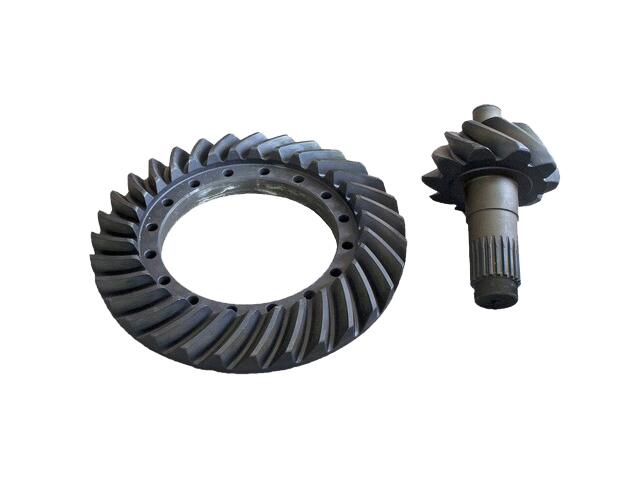This is an image of Volvo Crown WheeAnd Pinion 3.36 207935 HGV Truck Part