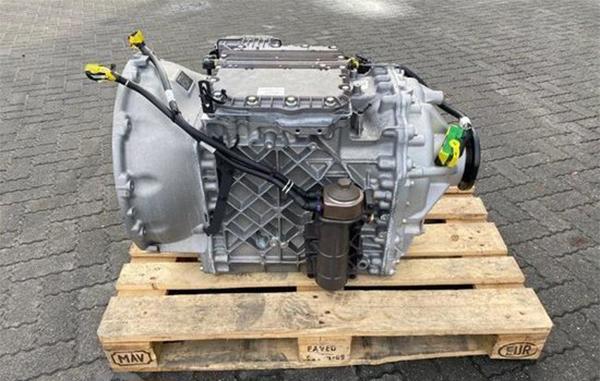 This is an image of a Refurbished Volvo, Renault Gearbox I Shift AT2612F HGV Truck Part VTP Part Number: 240119R