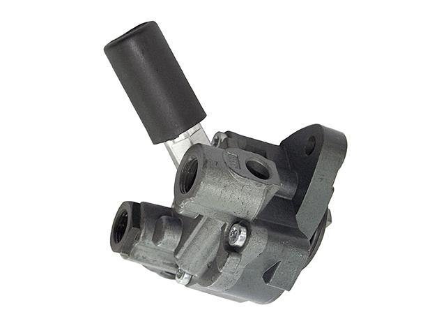 This is an image of Scania FuePump 1397682 1414025 1422449 1539298 504079158 103508 HGV Truck Part