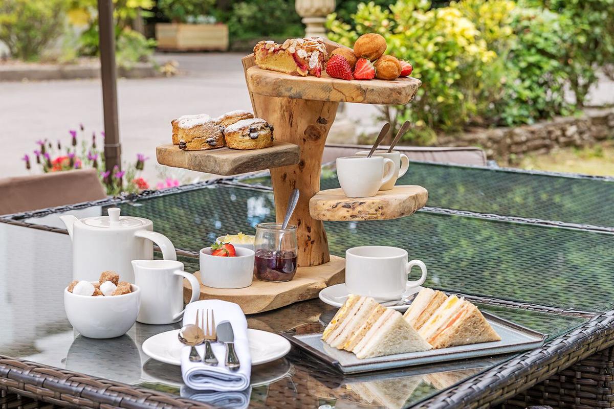 Champagne Afternoon Tea For Two At The Aa Rosette Arbor Restaurant, Bournemouth