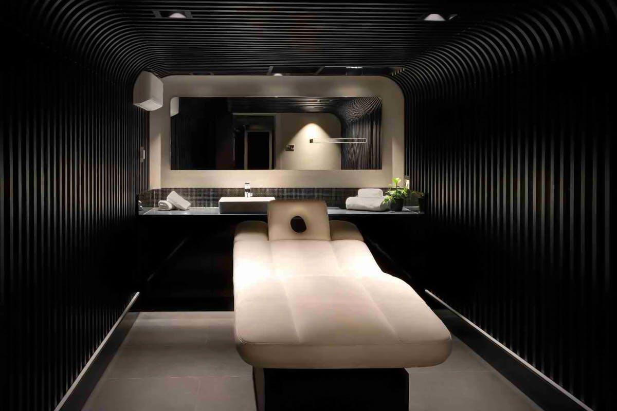 Royal Afternoon Tea with Fizz and Spa Relax at Rena Spa Leonardo Tower Bridge