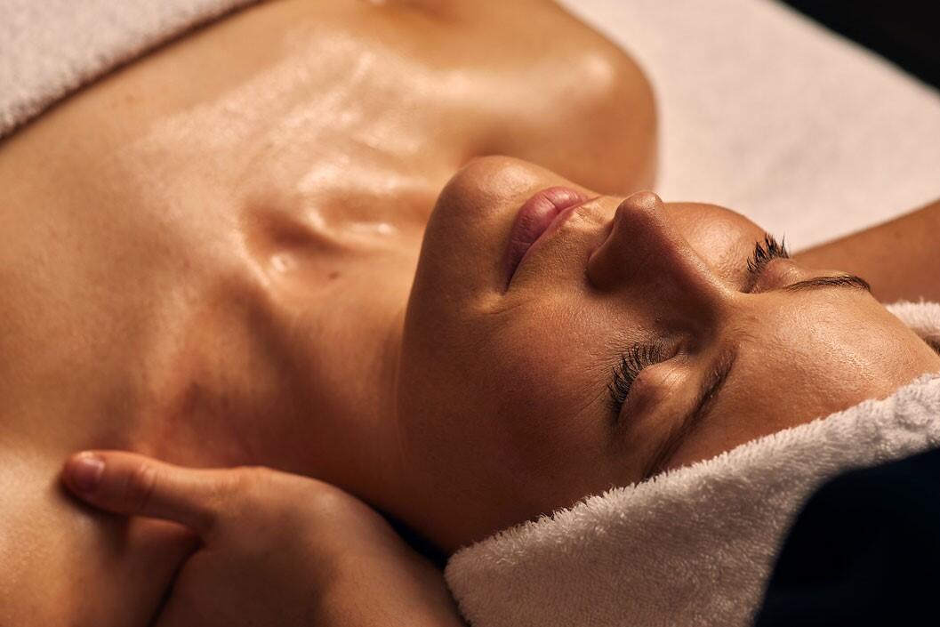 60 Minute Treatment and Afternoon Tea for Two at Sofitel London St. James