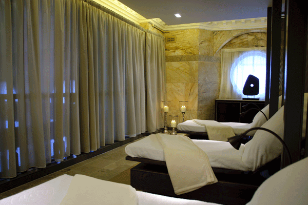 60 Minute Treatment and Afternoon Tea for One at Sofitel London St. James
