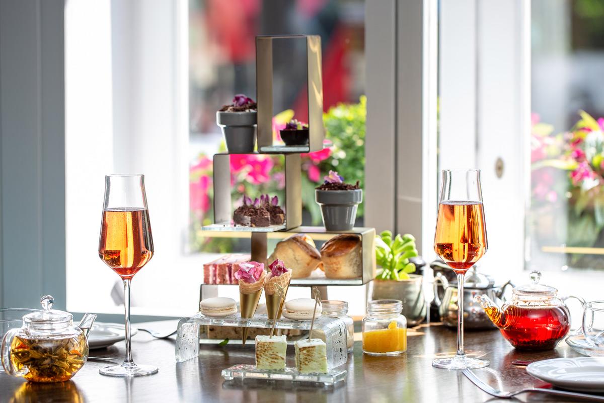 Botanical Afternoon Tea For Two At London Marriott Hotel Park Lane