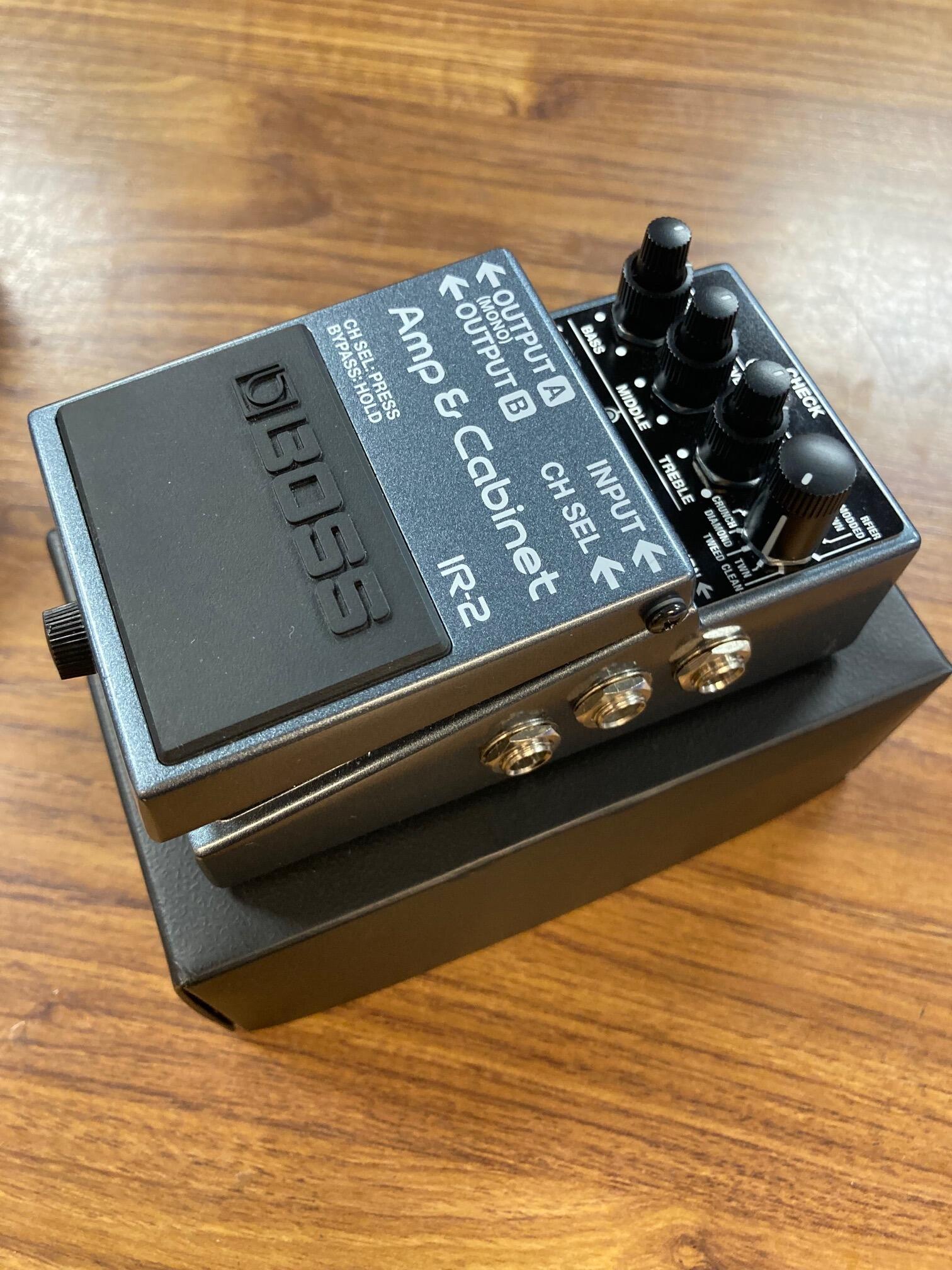 Boss - IR-2 Amp and Cabinet - Pre owned