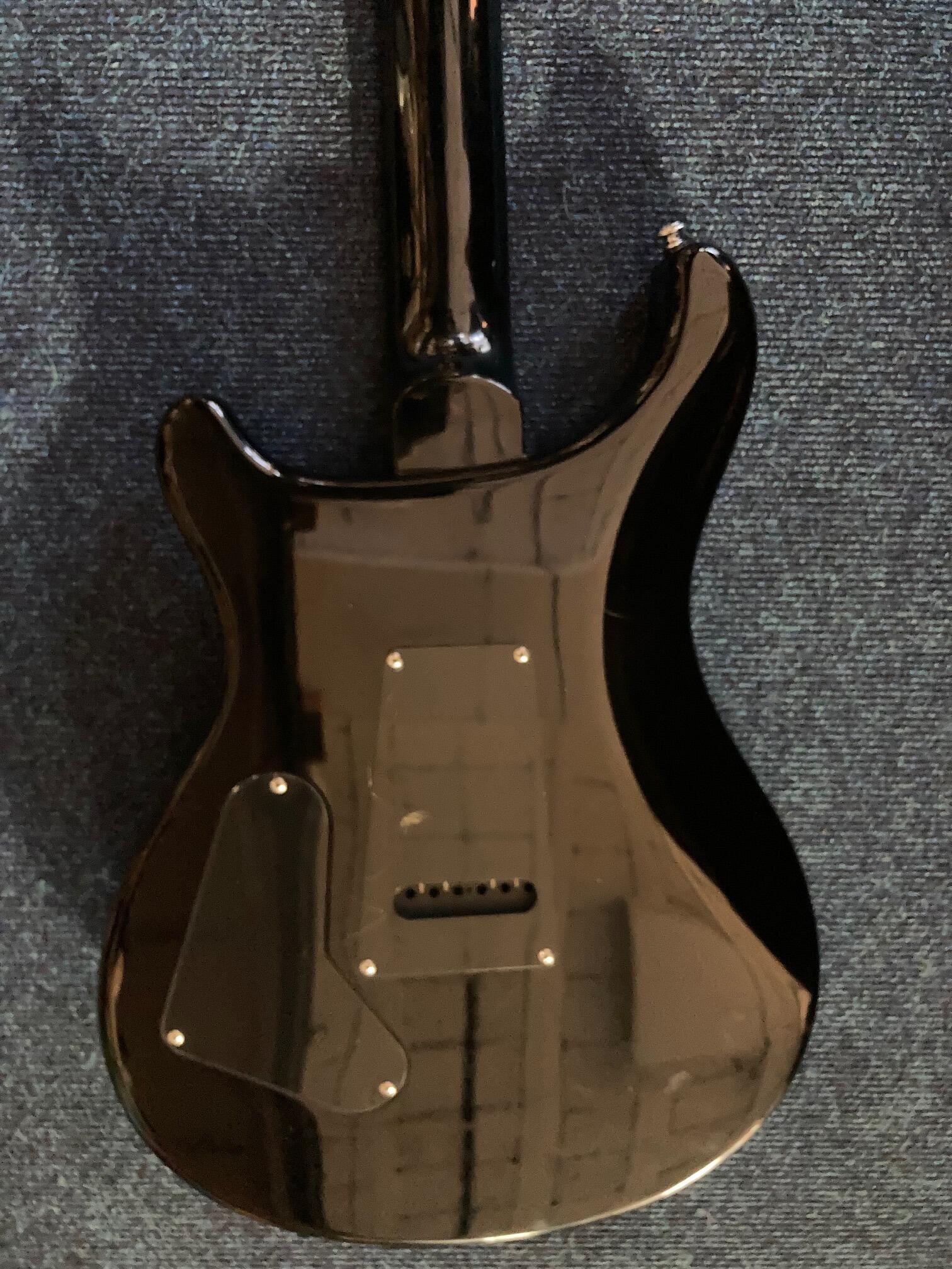 PRS - SE Orianthi - Red Sparkle - Pre Owned PRS - SE Orianthi - Red Sparkle - Pre Owned