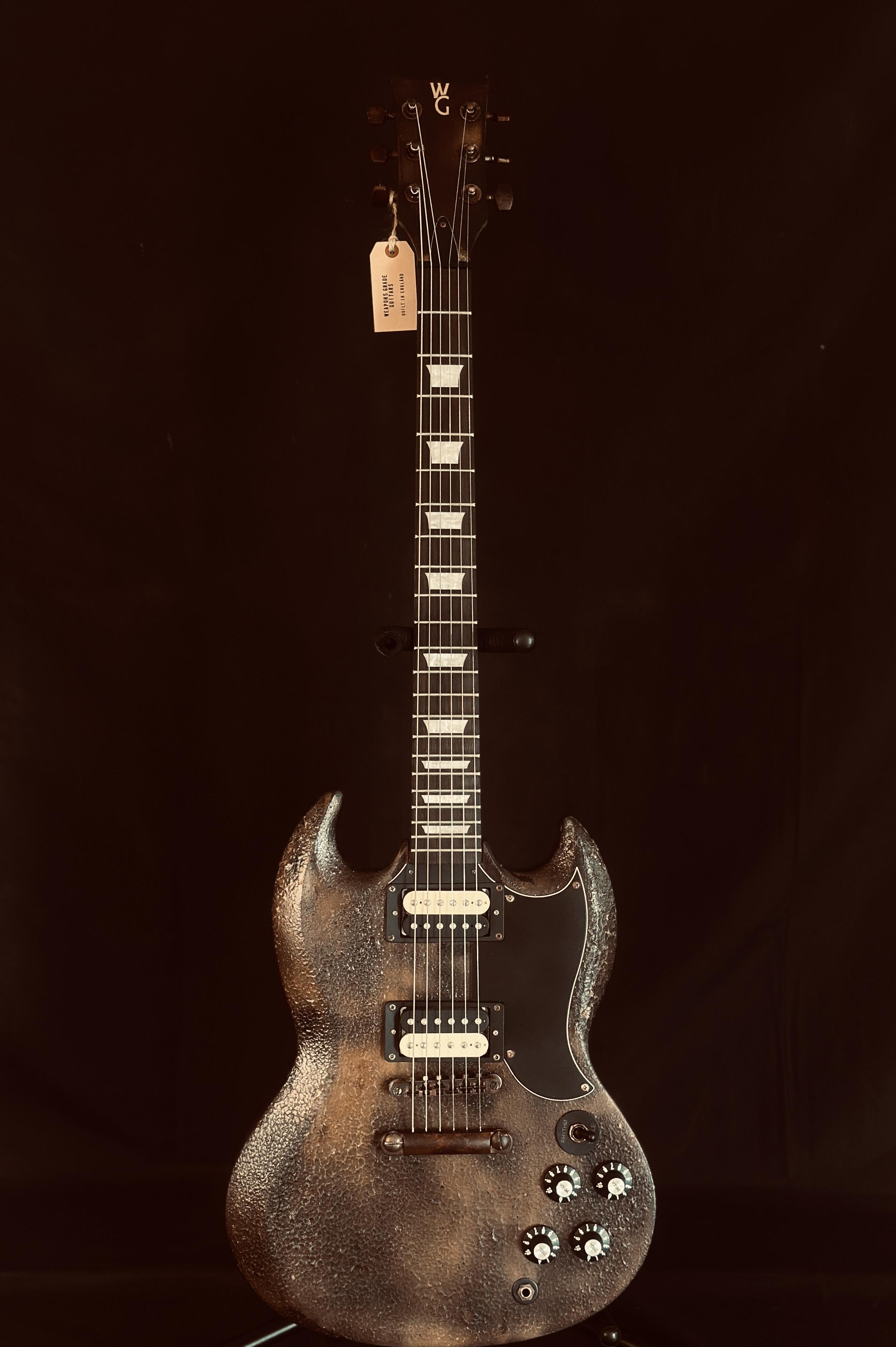 G&L - Tribute Series Doheny Offset - Three Tone Sunburst