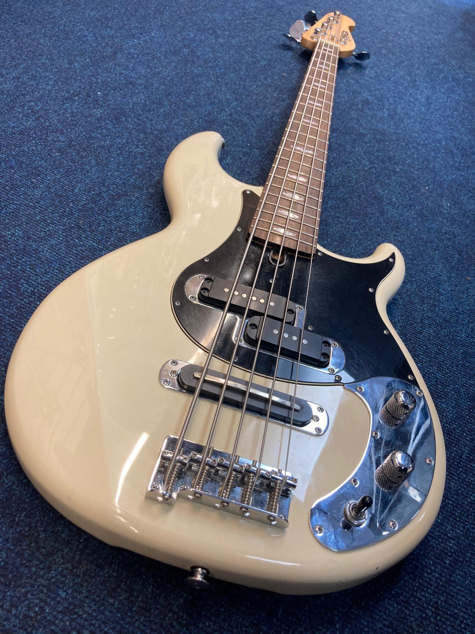 ベース YAMAHA BB425X Yamaha BB425X Vintage White - Muziker