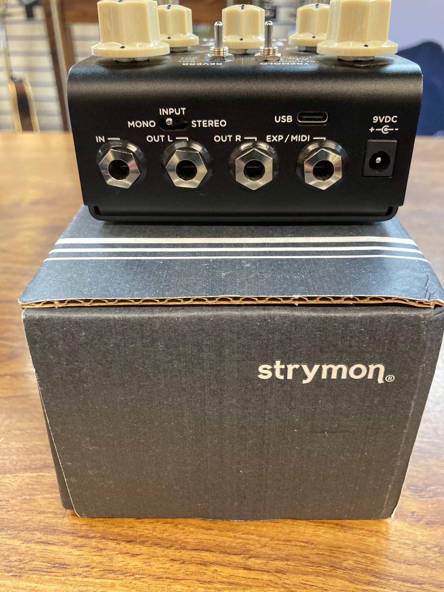 Strymon - Flint V2 Tremolo and Reverb Pedal - Pre owned