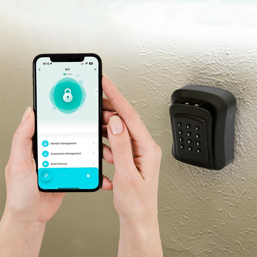 Smart Key Safe with Bluetooth & App Control by Lifemax | Secure & Safe ...