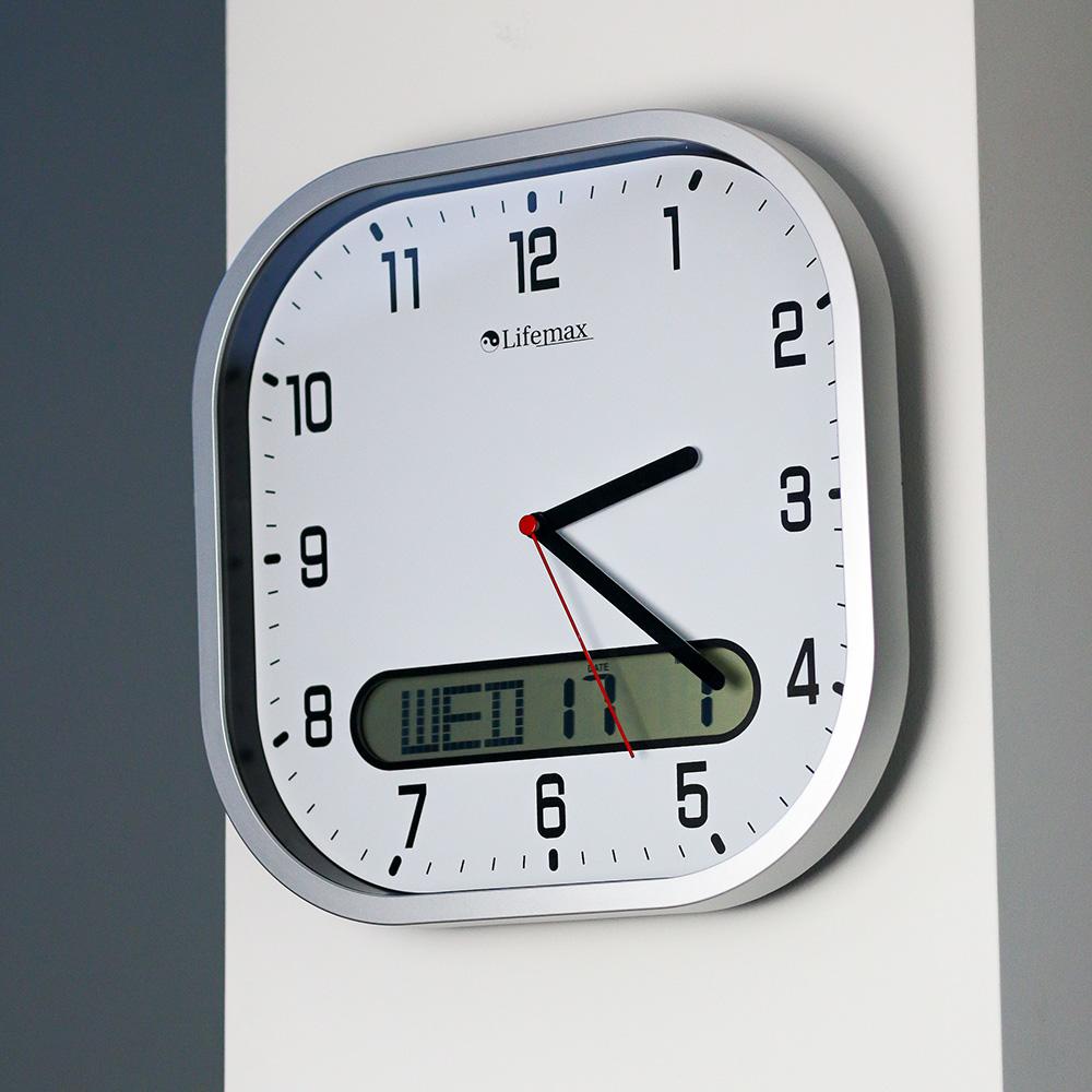 Clear Time Wall Clock - In Use